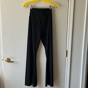 Sunzel Flared Yoga Pants Size M GUC Black